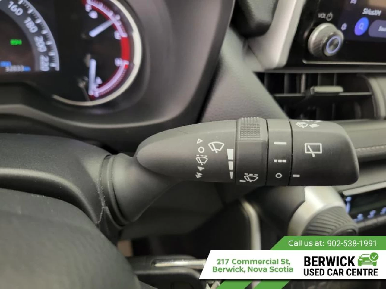 2025 Toyota RAV4 LE Main Image