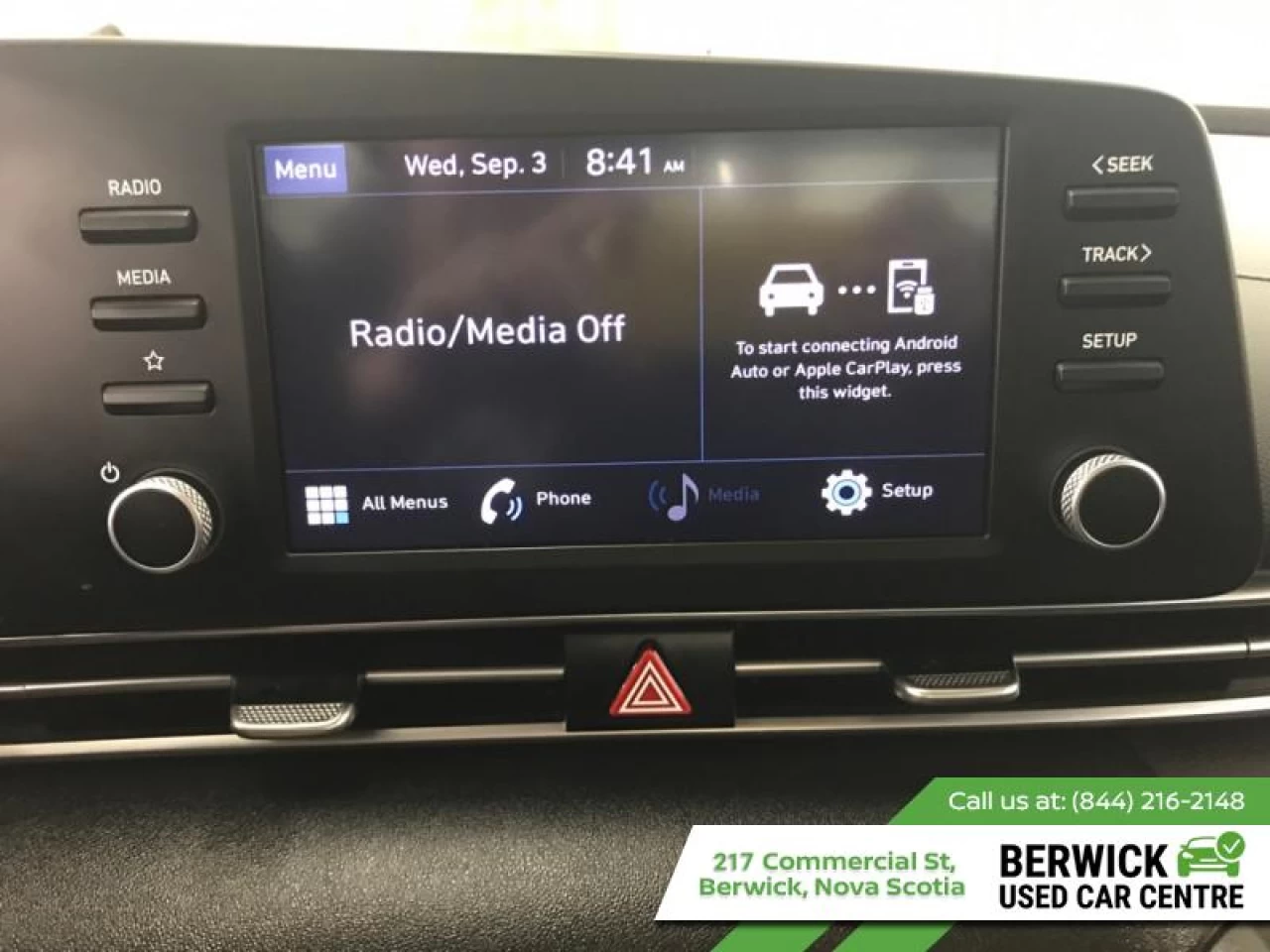 2021 Hyundai Elantra Essential Manual Main Image