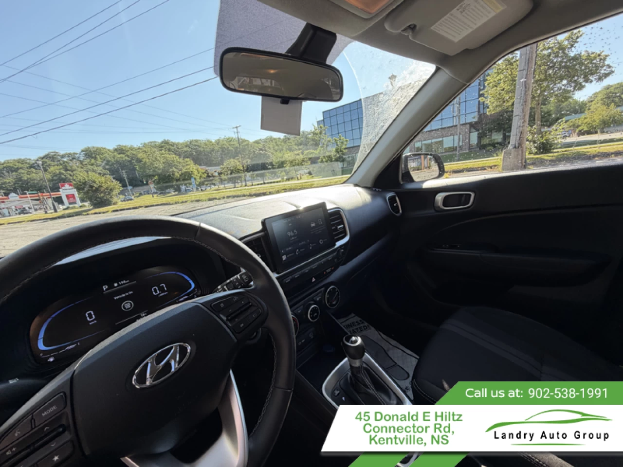 2025 Hyundai Venue Preferred IVT Main Image