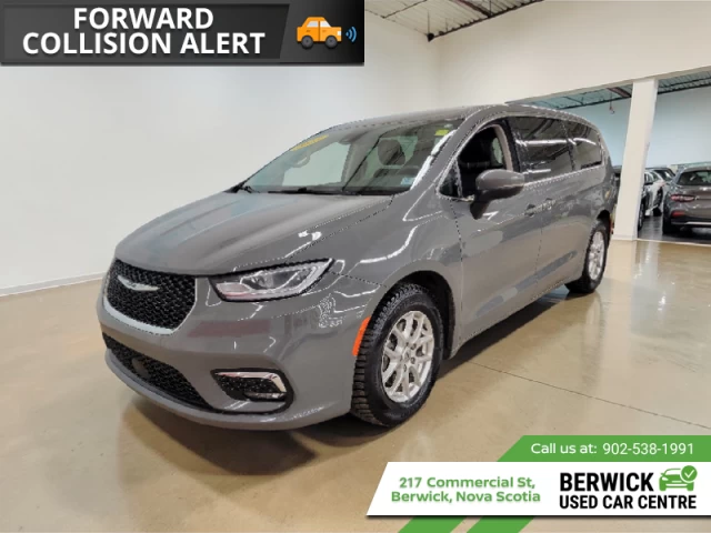 Chrysler Pacifica Touring L 2023