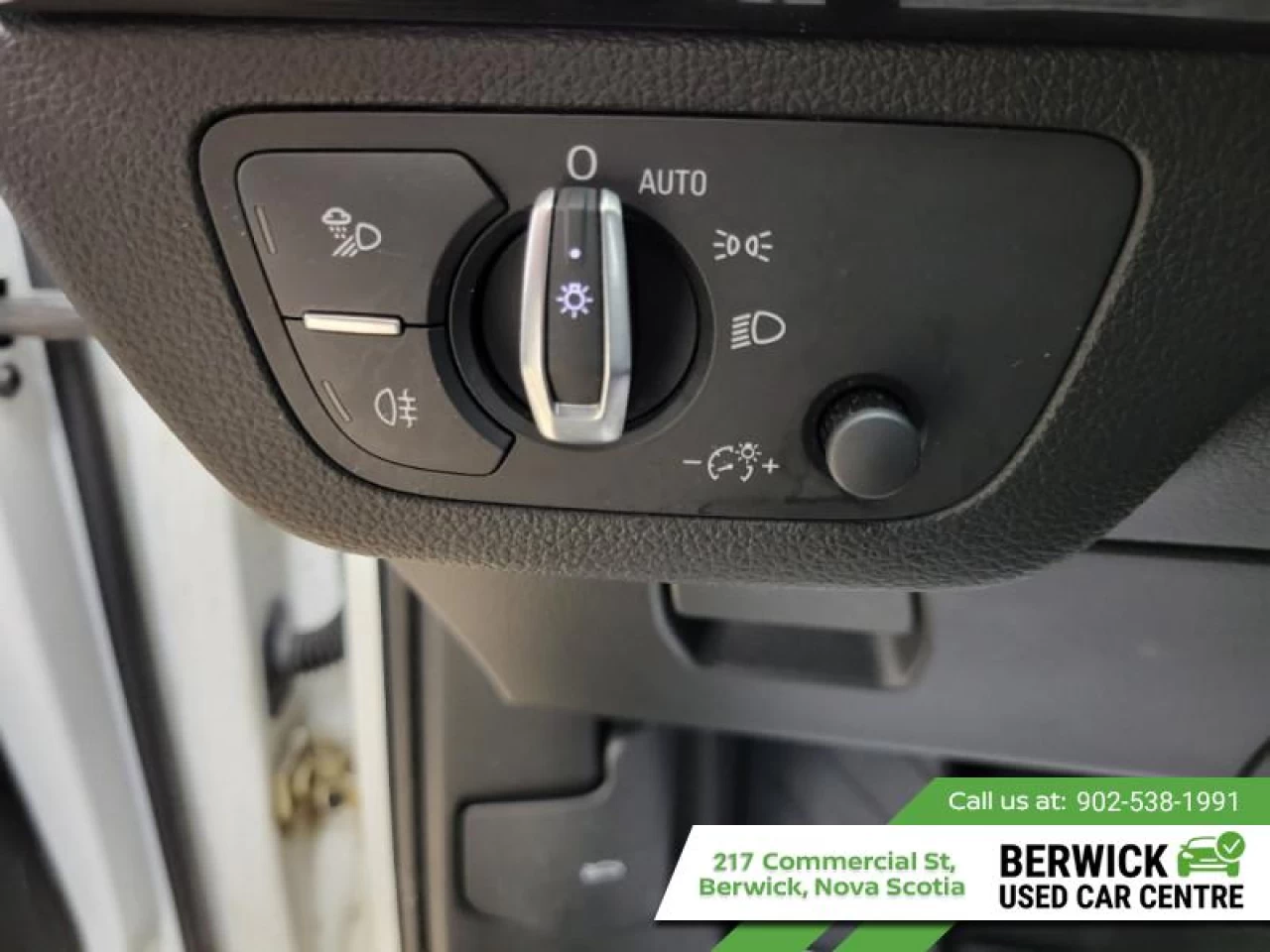 2023 Audi Q5 Komfort 40 TFSI quattro Main Image