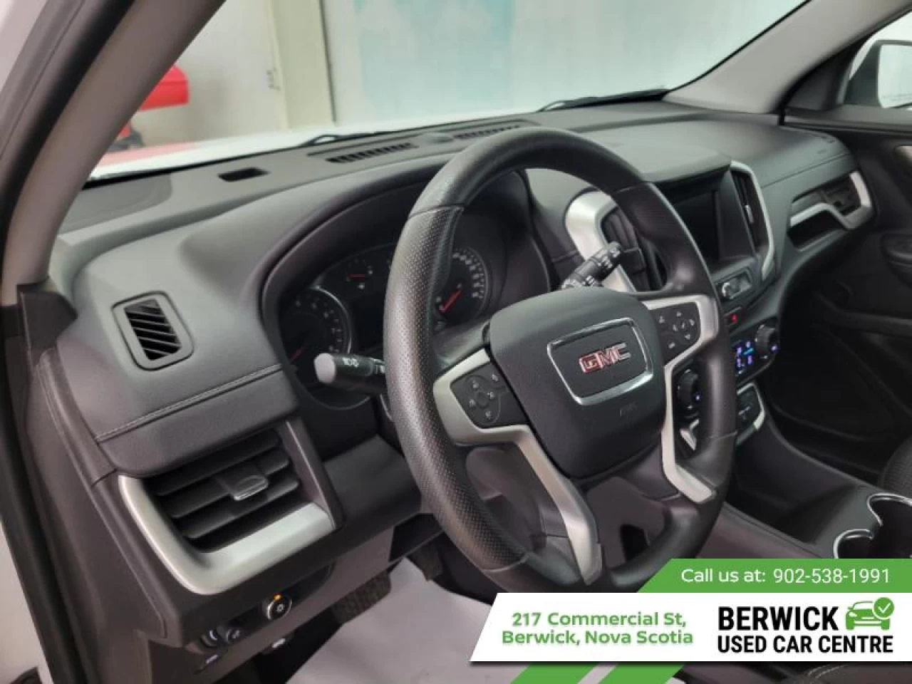 2024 GMC Terrain SLE Main Image