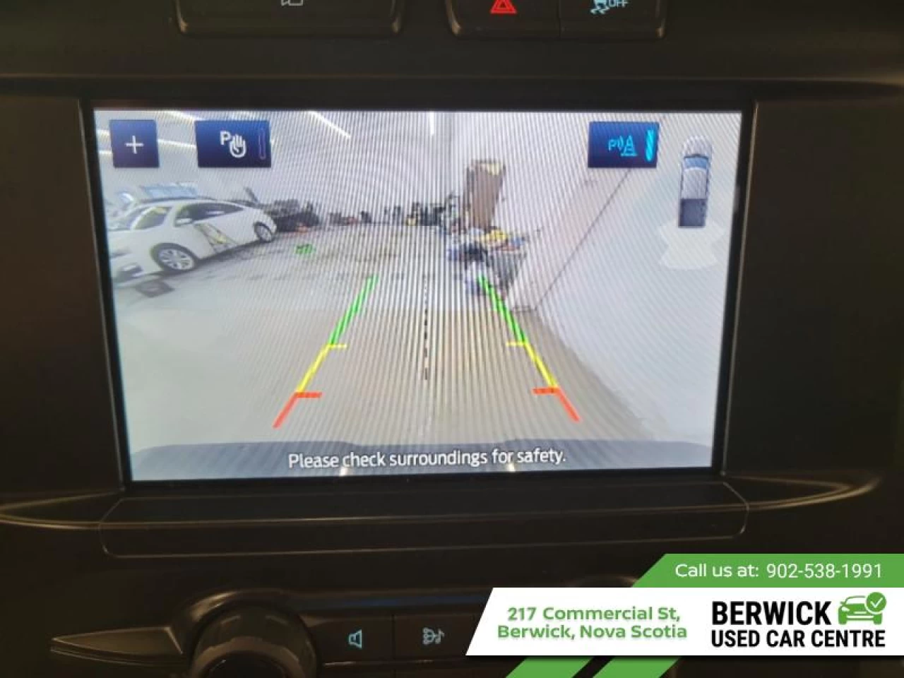 2022 Ford F-150 XLT Main Image