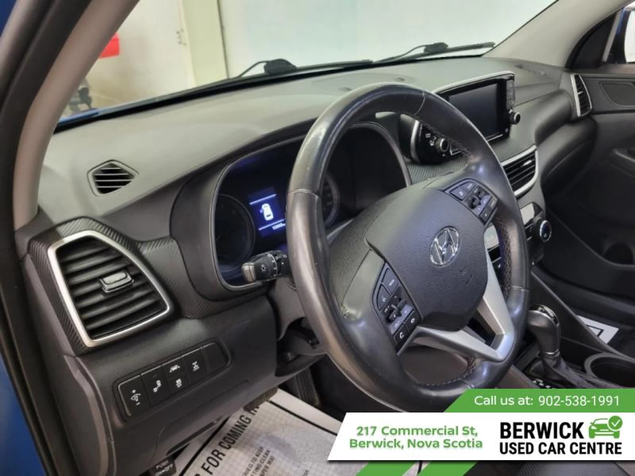 2021 Hyundai Tucson 2.0L Preferred AWD w/Sun and Leather Main Image