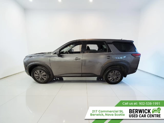 Nissan Pathfinder S 2022