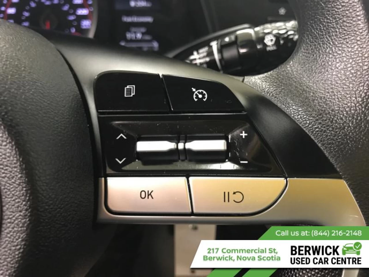 2021 Hyundai Elantra Essential Manual Main Image