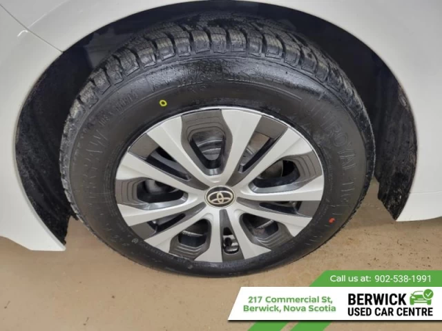 Toyota Corolla Hybrid LE 2024