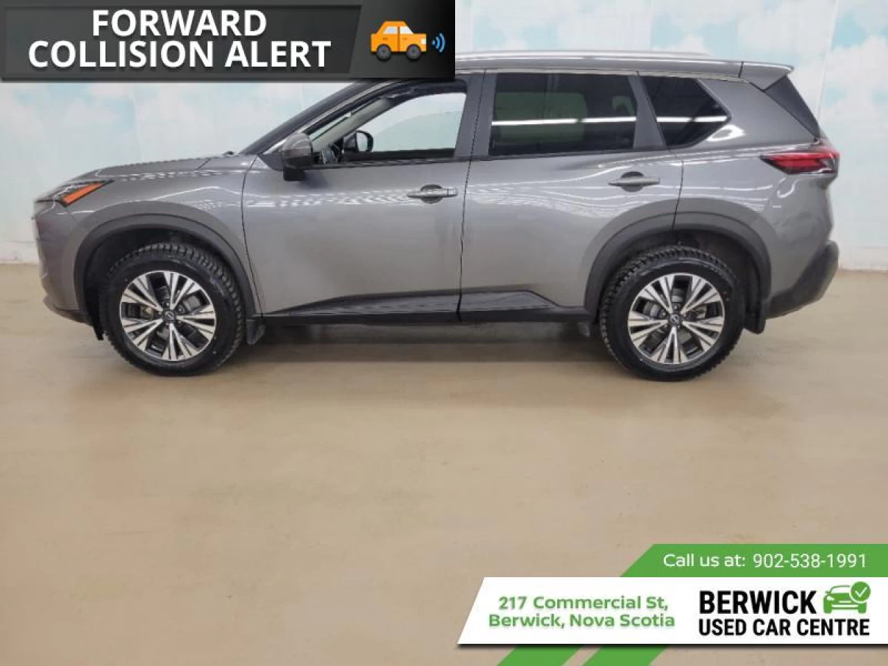 2023 Nissan Rogue SV Moonroof Main Image