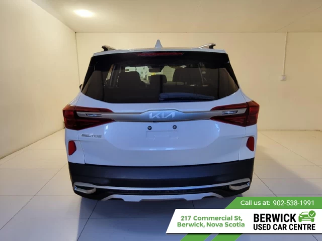 Kia Seltos SX Turbo AWD w/Black Interior 2023