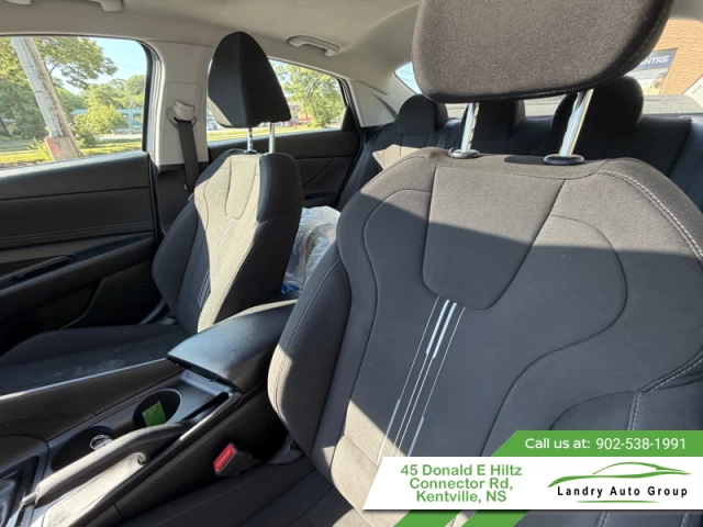 Hyundai Elantra Preferred w/Sun & Tech Package IVT 2021