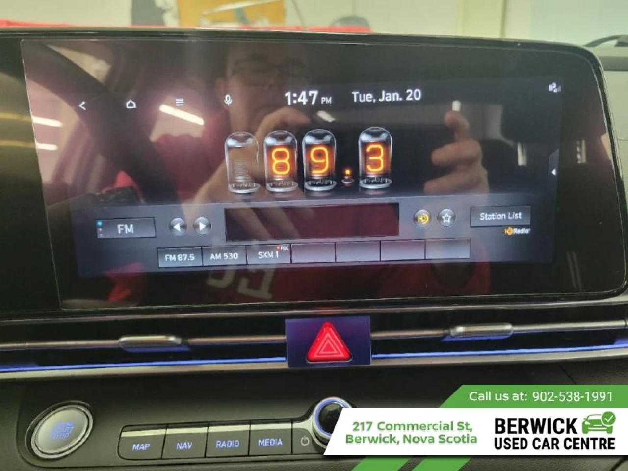 2023 Hyundai Elantra Preferred w/Sun and Tech Main Image