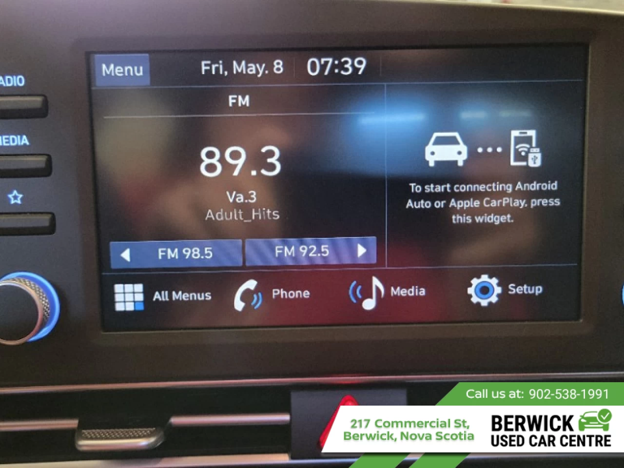 2025 Hyundai Elantra Preferred Main Image