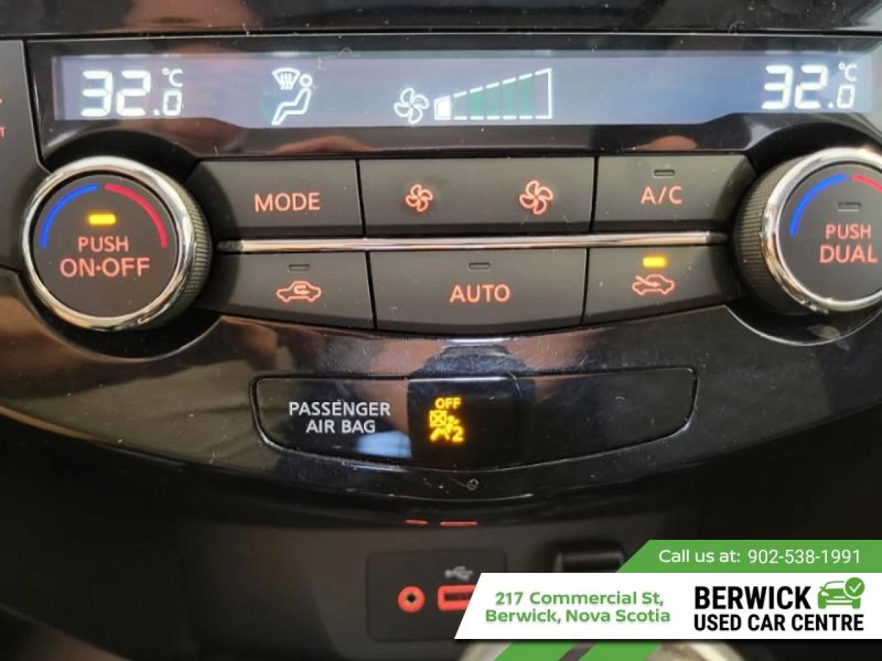 2023 Nissan Qashqai SV AWD Main Image