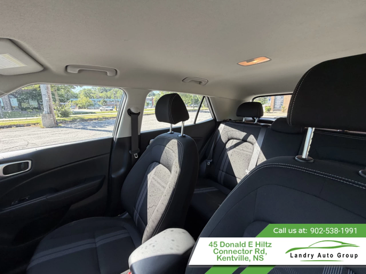 2025 Hyundai Venue Preferred IVT Main Image