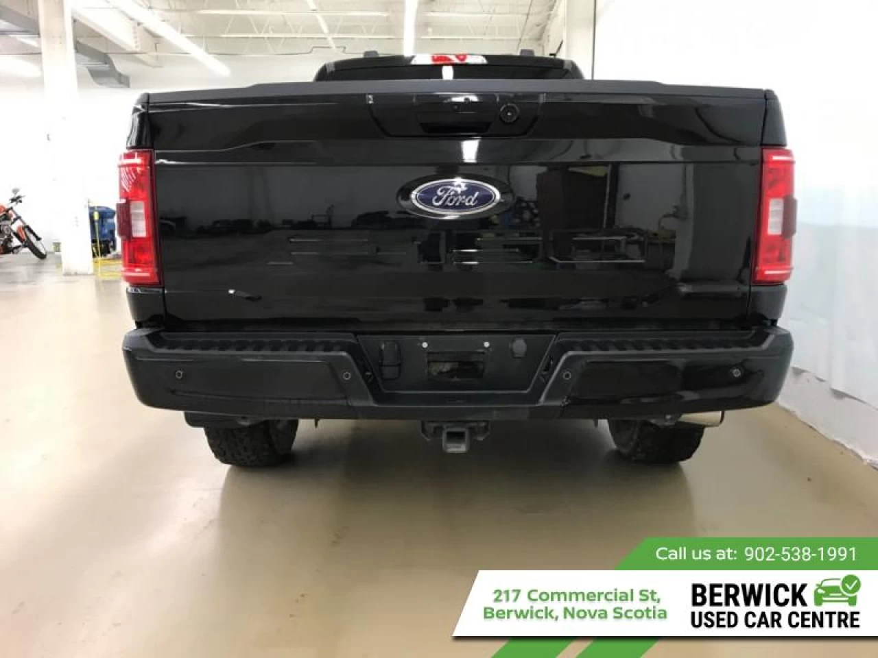 2023 Ford F-150 XLT Main Image