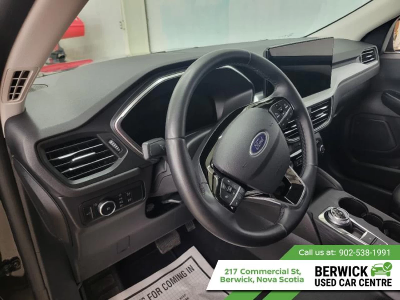 2024 Ford Escape Platinum Main Image