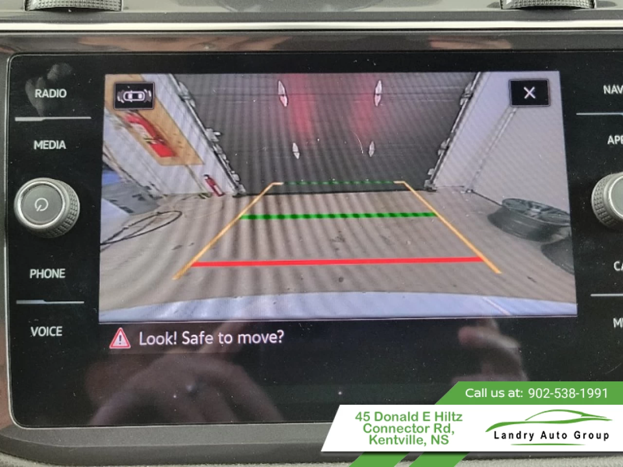 2023 Volkswagen Tiguan Highline R-Line Main Image