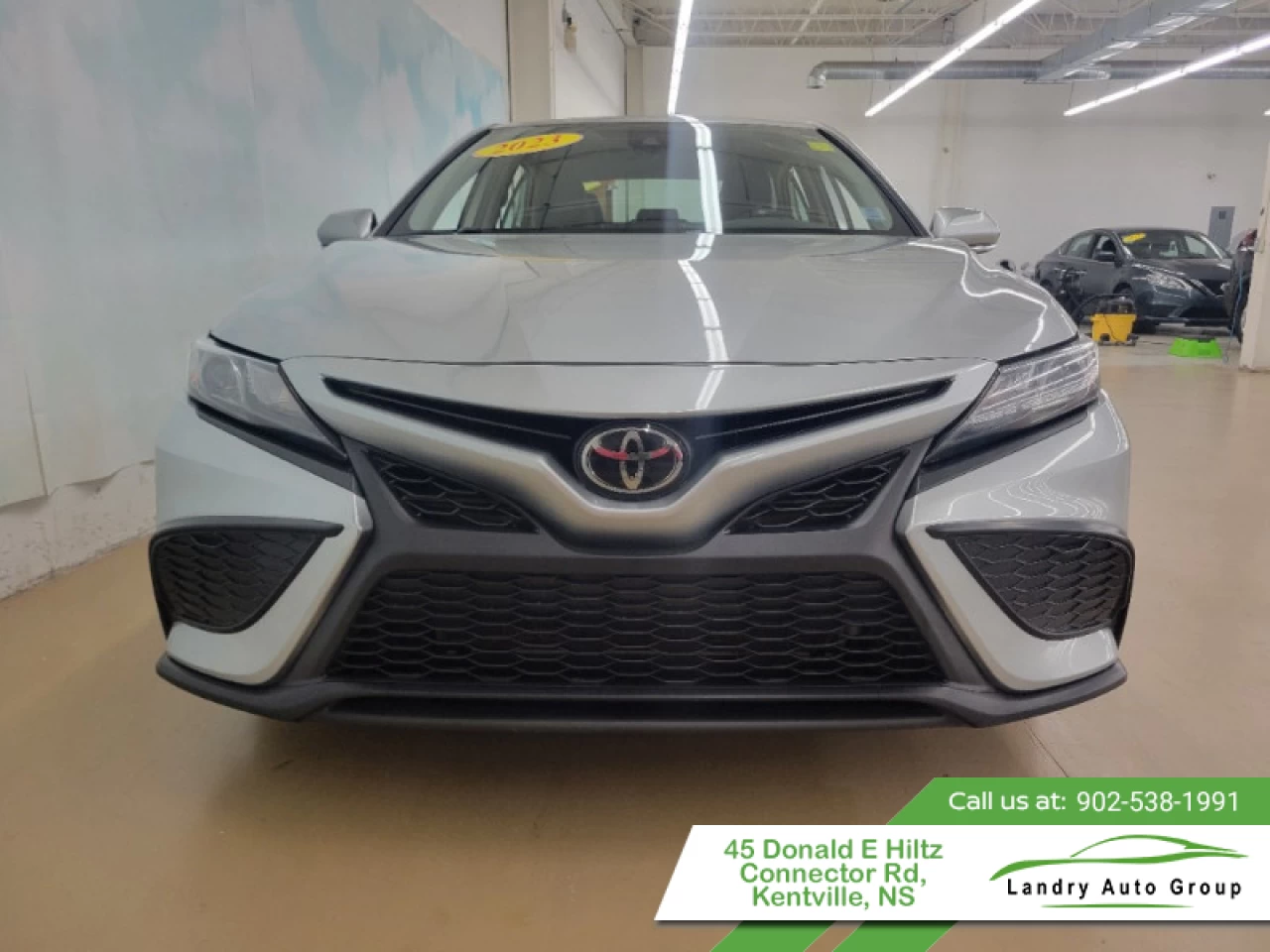 2023 Toyota Camry SE Main Image