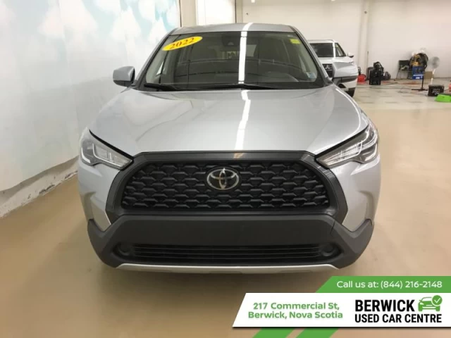 Toyota Corolla Cross LE AWD 2022