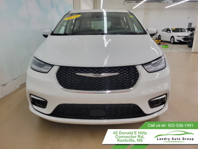 Chrysler Pacifica Touring L 2023